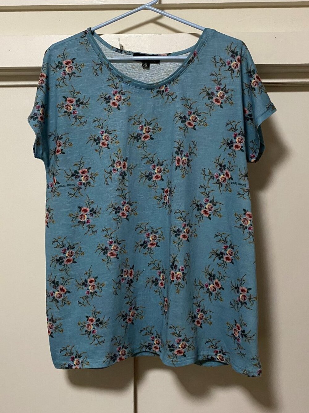 Suzanne Betro, short sleeve, deep aqua tunic w/pink flowers, size XL
